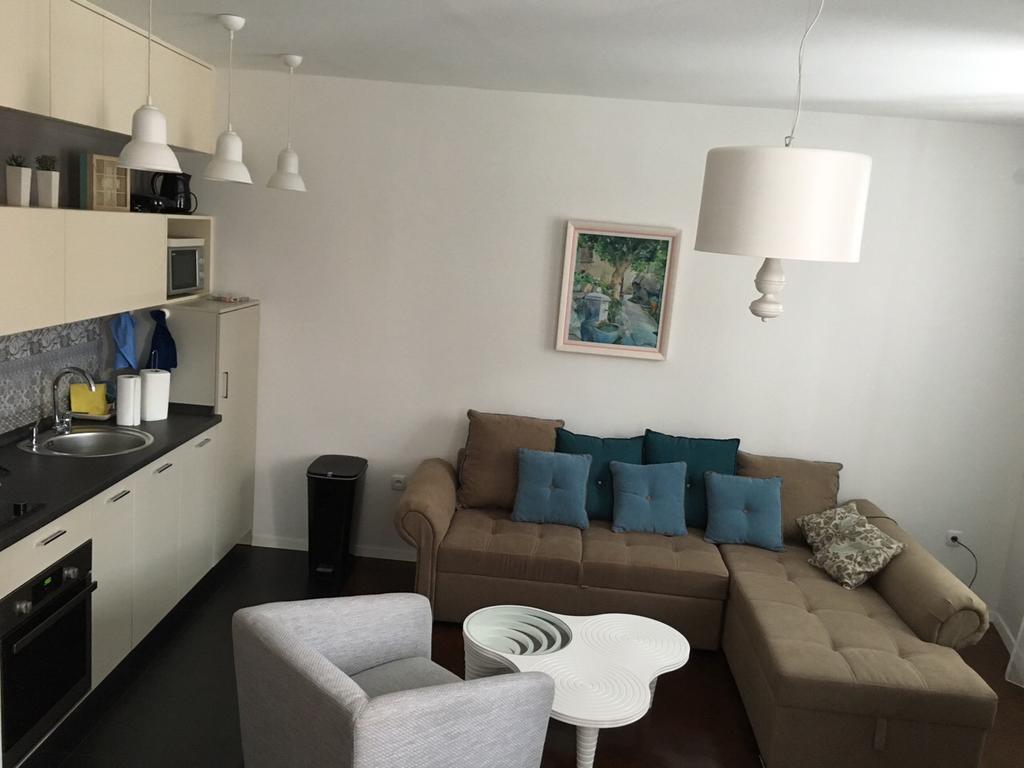 Squere 44 Apartment Budva Exteriör bild